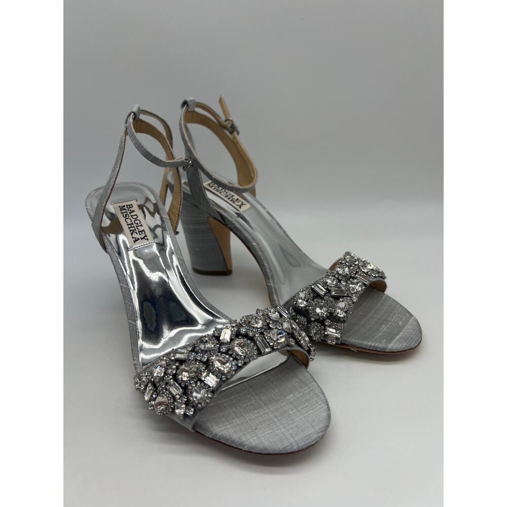 Badgley Mischka Women's Jill Chrystal Embellished Block Heel MP5331 Size 8 NIB - Picture 12 of 12
